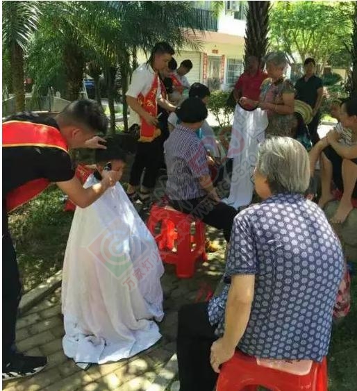 昨天在惠景花园小区免费剪了一个头发760 / 作者:莫在撩我啦 / 帖子ID:175843