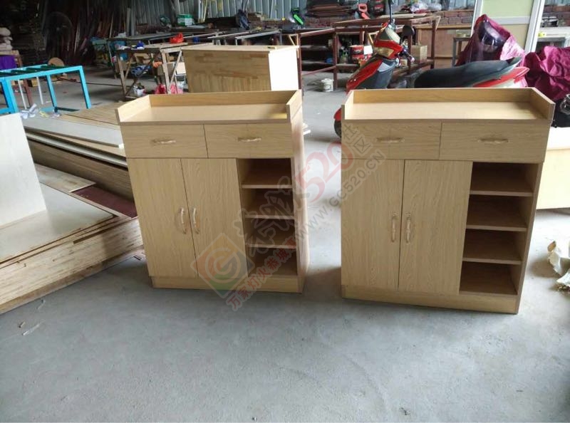 专业生产衣柜867 / 作者:HMH0802 / 帖子ID:176525