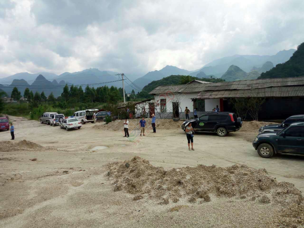 加会大山村民感谢恭城520网站，上焦源沙场今天被强行拆除了。680 / 作者:小苹果 / 帖子ID:177028