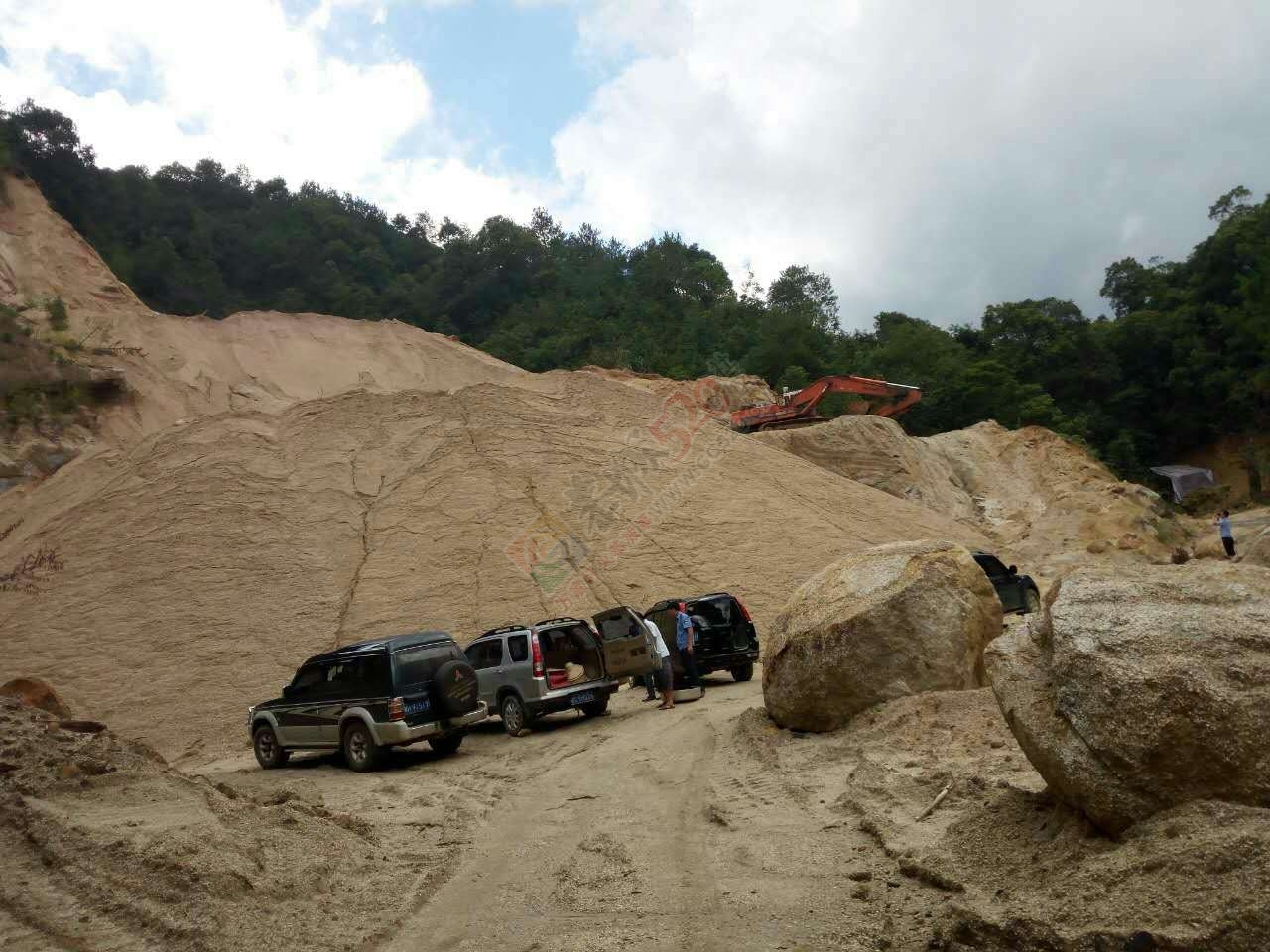 加会大山村民感谢恭城520网站，上焦源沙场今天被强行拆除了。580 / 作者:小苹果 / 帖子ID:177028