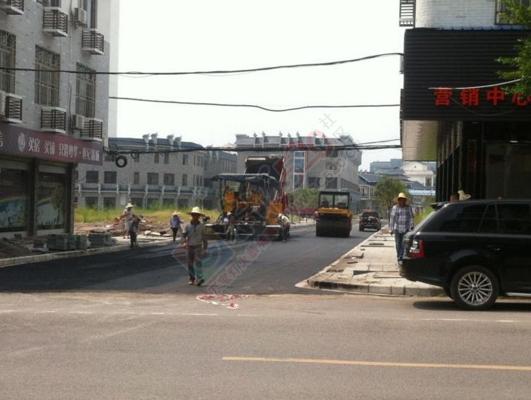 你们城中西路这个地方会不会装红绿灯？984 / 作者:看清所以看轻 / 帖子ID:177368