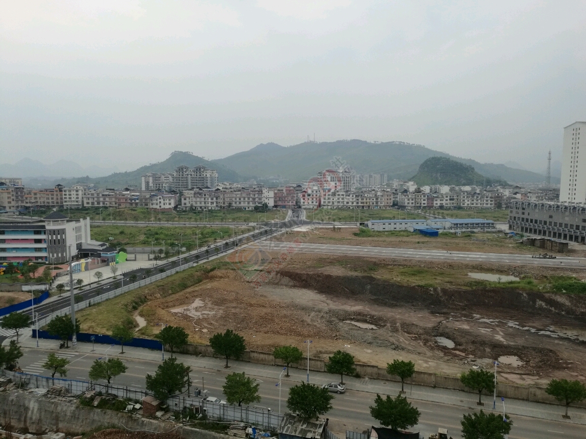 建设中的恭城一隅803 / 作者:半指温柔沙 / 帖子ID:177953