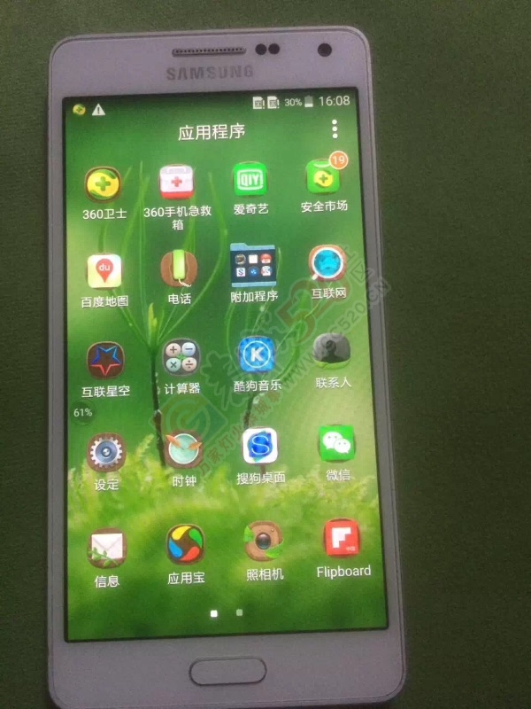 低价出售二手电信手机一部517 / 作者:洛维 / 帖子ID:178936