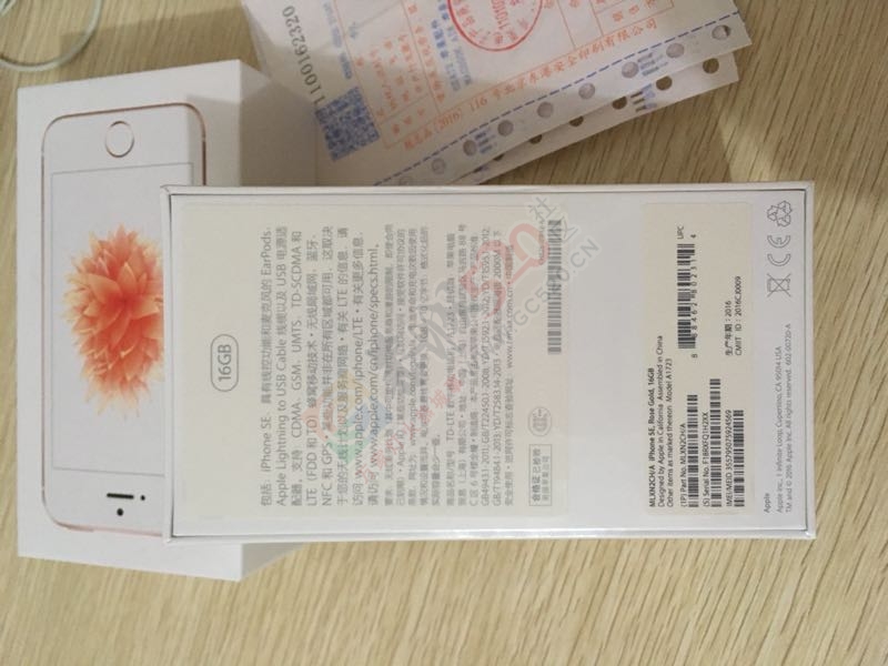 全新未拆封 iPhone SE 玫瑰金299 / 作者:啪啪啪 / 帖子ID:179120