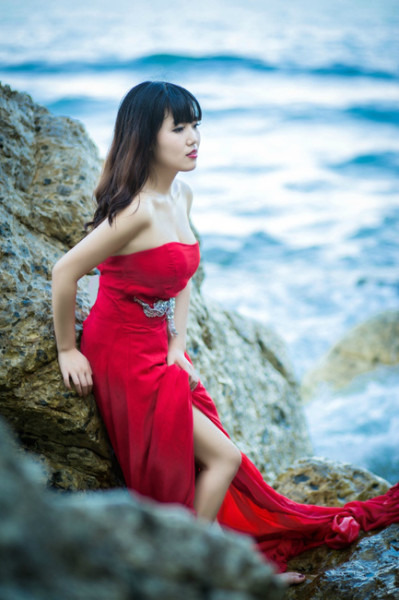 我和闺蜜写真照。554 / 作者:哈嘎秋裤不过 / 帖子ID:179236