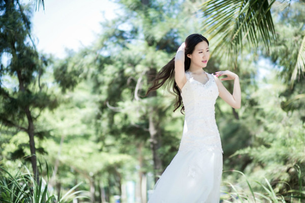 我和闺蜜写真照。99 / 作者:哈嘎秋裤不过 / 帖子ID:179236