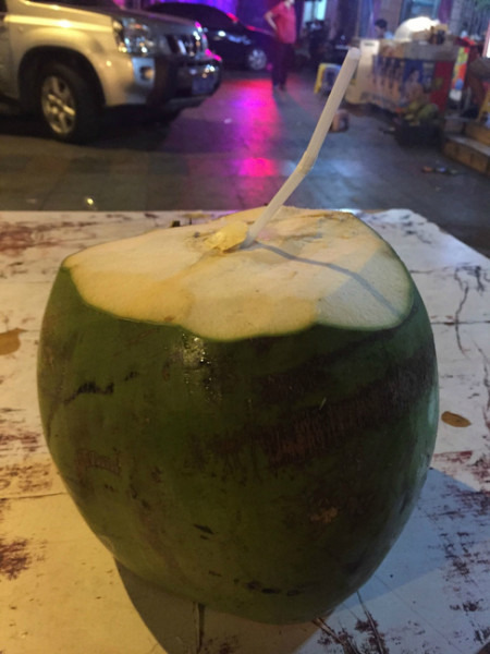 我和闺蜜写真照。503 / 作者:哈嘎秋裤不过 / 帖子ID:179236