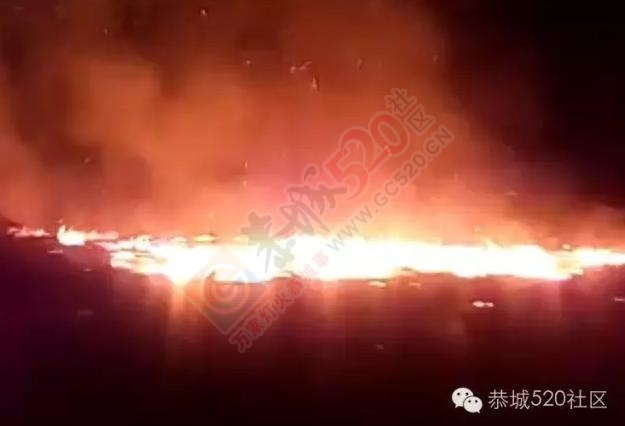 突发！西岭小云桥一村民家因放烟花不慎引发大火！773 / 作者:九命猫 / 帖子ID:180882