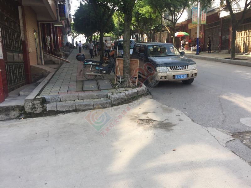 印山街停车场，什么时候才能整改74 / 作者:极速6688 / 帖子ID:181421