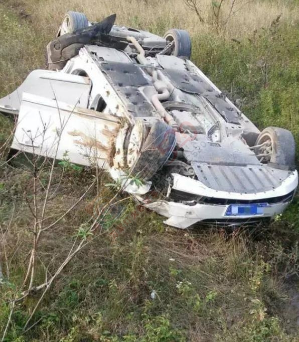 【突发】恭城嘉会白羊路段凯迪拉克撞飞电动车，致电动车上两人当场死亡！925 / 作者:筱燕子 / 帖子ID:186012