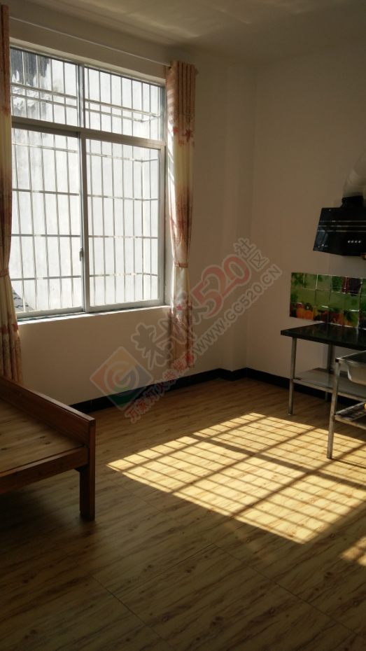 县医院旁边自建单房出租。769 / 作者:焦点丶人物 / 帖子ID:186098