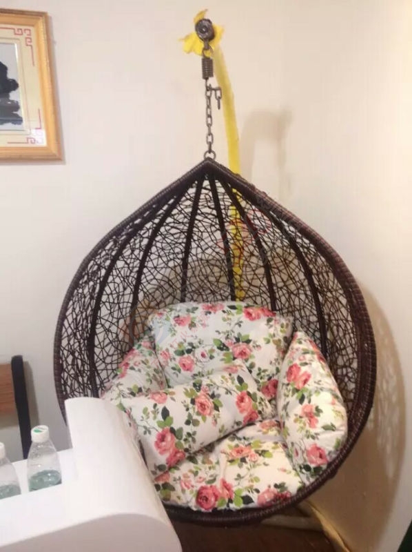 出售二手服装衣架和射灯与收银台，吊栏椅子815 / 作者:Mr.D / 帖子ID:186211