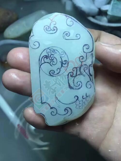 出手一个圈口53籽料镯子839 / 作者:月落风 / 帖子ID:190914