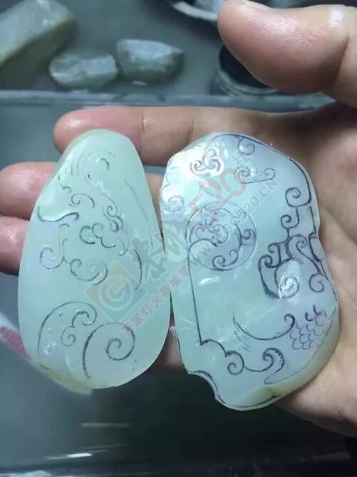 出手一个圈口53籽料镯子886 / 作者:月落风 / 帖子ID:190914