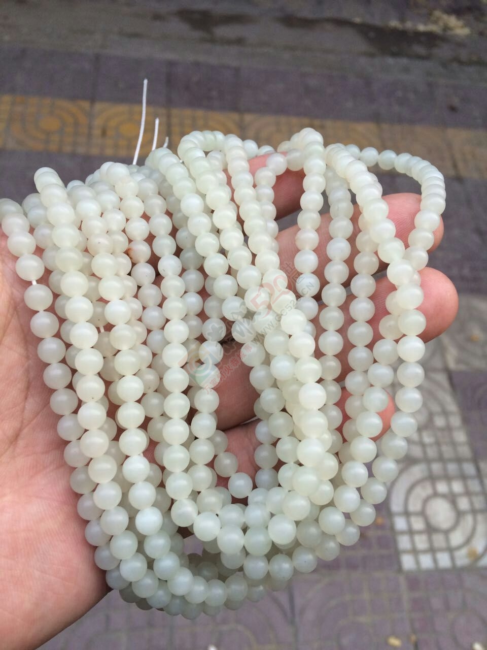 出手和田籽料0.6珠子108颗530 / 作者:月落风 / 帖子ID:191064