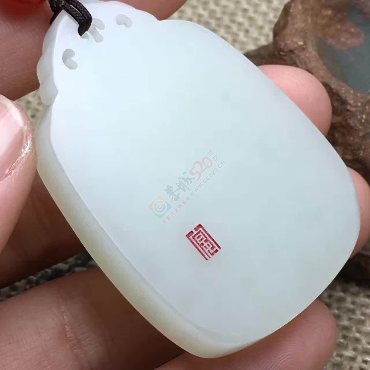 闲置38.5g出水芙蓉和田籽料作品153 / 作者:晚霞行千里 / 帖子ID:191084