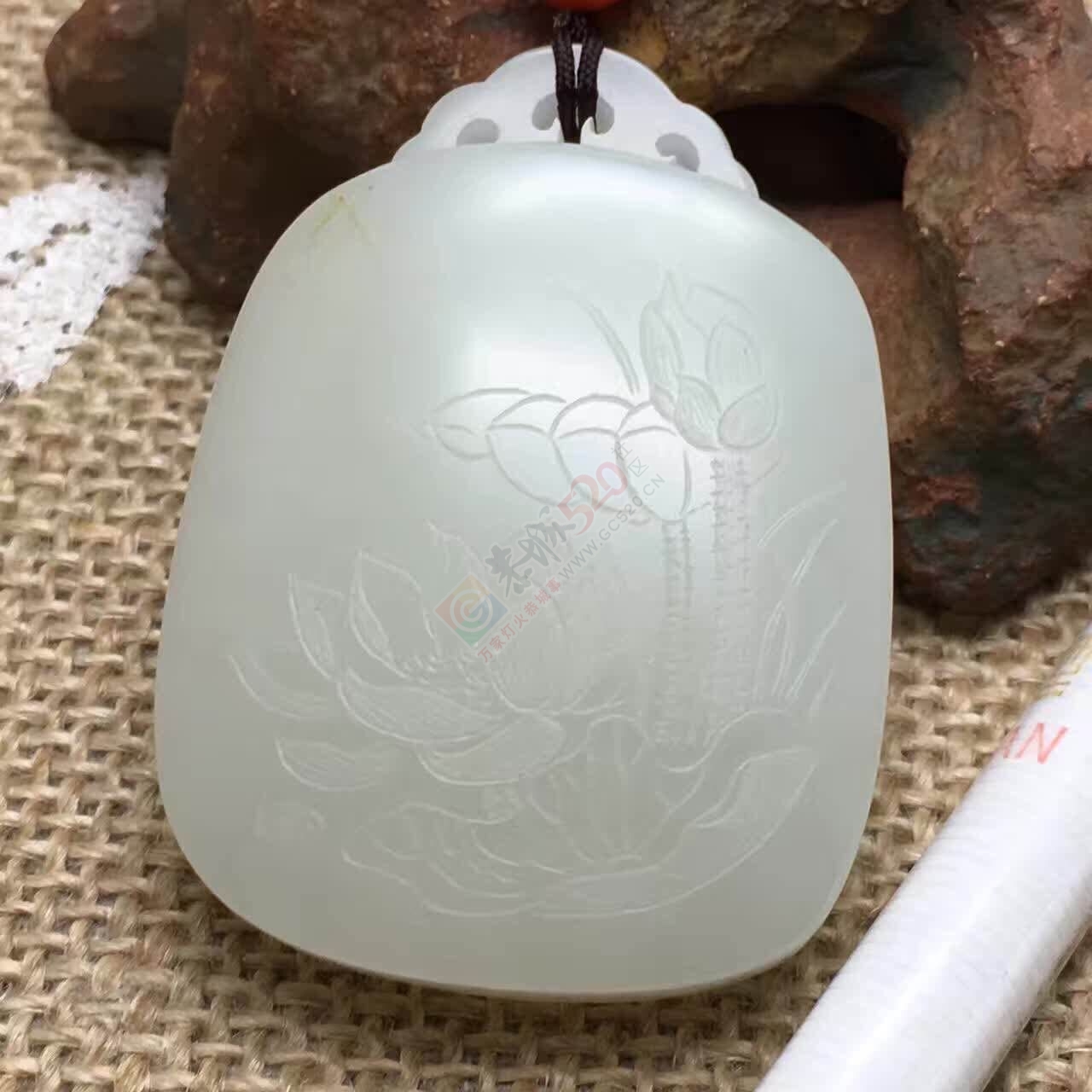 闲置38.5g出水芙蓉和田籽料作品23 / 作者:晚霞行千里 / 帖子ID:191084