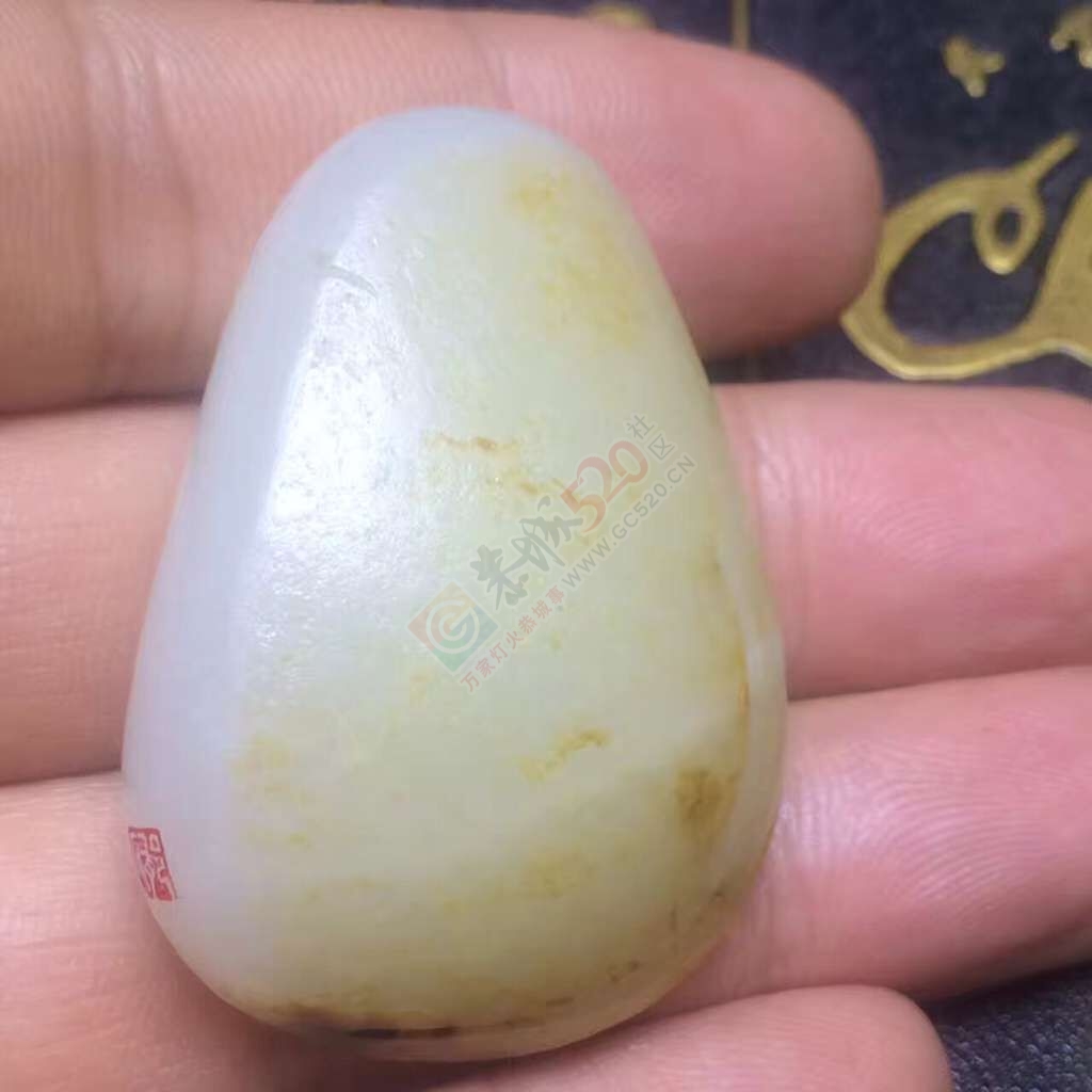 闲置34克新疆和田玉籽料手把件690 / 作者:晚霞行千里 / 帖子ID:191148