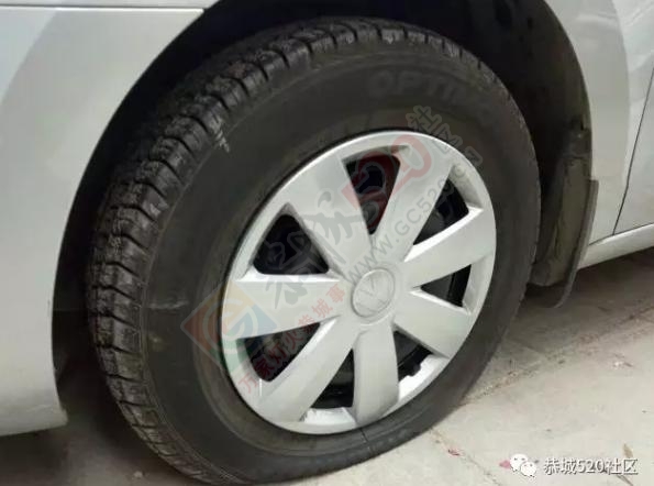 厉害了！昨夜江贝村发生入室盗窃案，小偷为了不被人追竟把村里的车轮胎全放了气！591 / 作者:以空。 / 帖子ID:191189