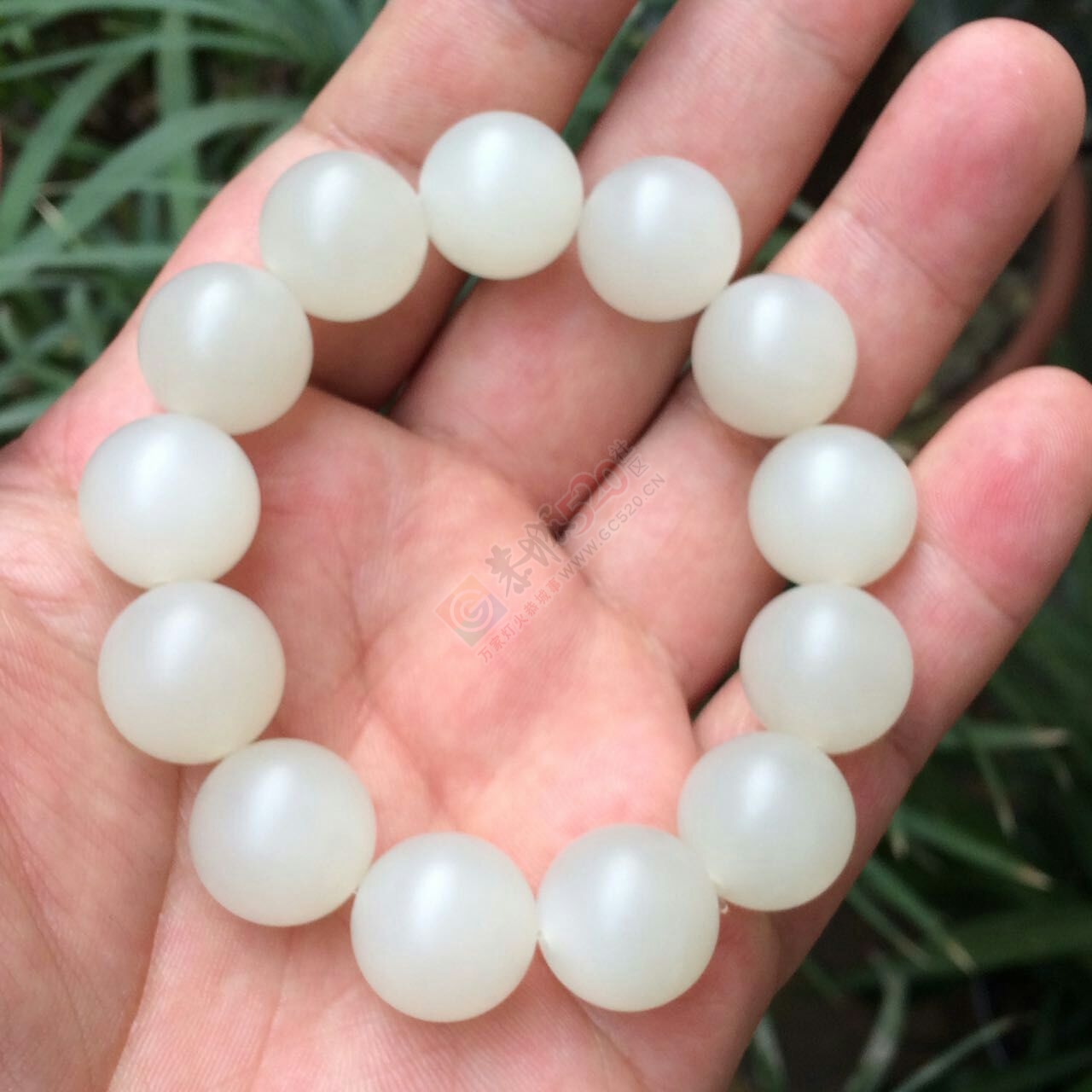 出手和田山料非常油润1.6圆珠手串846 / 作者:月落风 / 帖子ID:191241