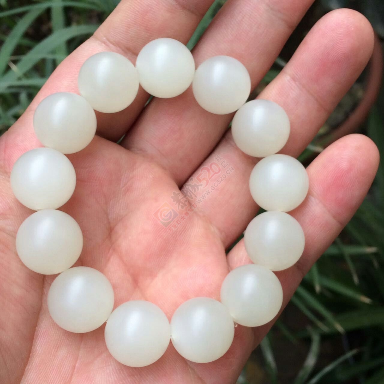 出手和田山料非常油润1.6圆珠手串14 / 作者:月落风 / 帖子ID:191241