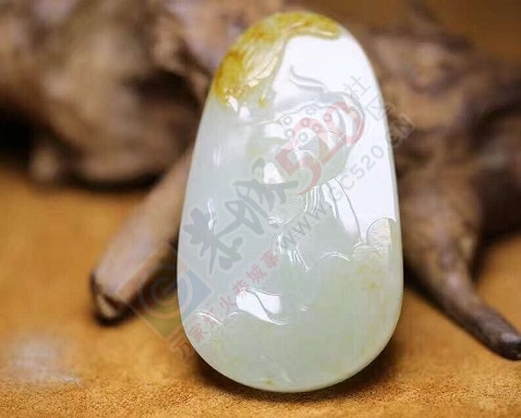 出手一块闲置的新疆和田玉吊坠喜事连连884 / 作者:晚霞行千里 / 帖子ID:191598