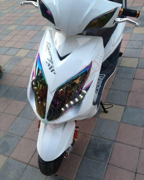 新款爱玛电动车出售127 / 作者:展现出来 / 帖子ID:191669