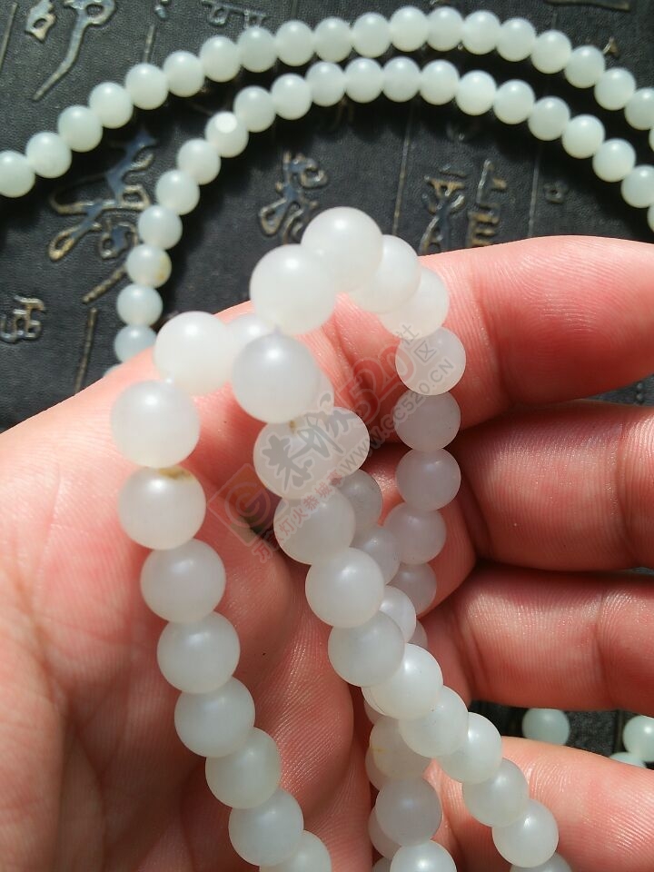 出手和田籽料108颗0.8珠子658 / 作者:古风_KI02J / 帖子ID:191680
