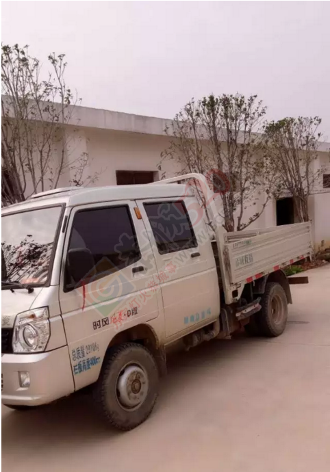 一辆2015年购的微型小货车转让，手续齐全，无事故86 / 作者:分类小编 / 帖子ID:191700