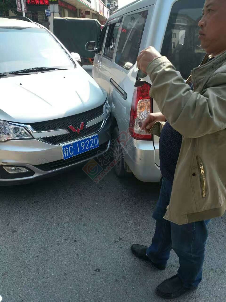 路过防疫站好堵车，原来是这样805 / 作者:单身汉子 / 帖子ID:191867