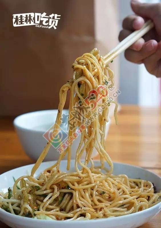 原老七中对面那家开了11年的面馆。自创烤面口味真是绝了！733 / 作者:儿时的回忆 / 帖子ID:192969