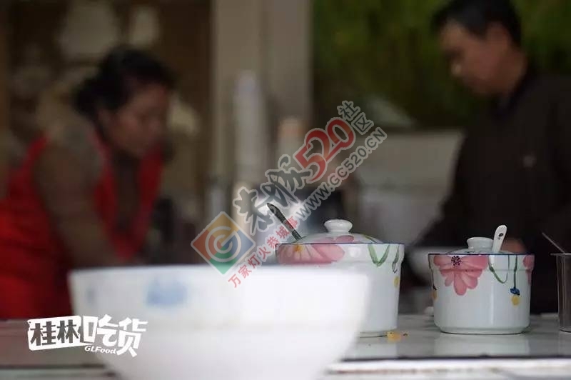 原老七中对面那家开了11年的面馆。自创烤面口味真是绝了！161 / 作者:儿时的回忆 / 帖子ID:192969