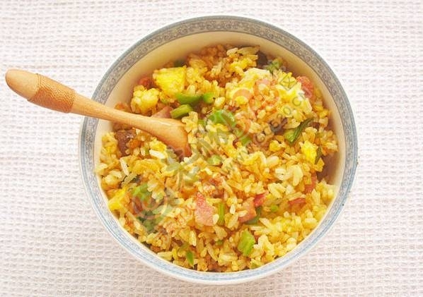 蛋炒饭最简单也最困难~这些窍门能让你的炒饭好吃到不行38 / 作者:怡儿妖妖 / 帖子ID:193905