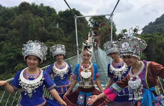5月6日—7日玻璃栈道+玻璃桥联游！这里不止有尖叫，还有奇山秀水！417 / 作者:光头铁（老铁） / 帖子ID:207542