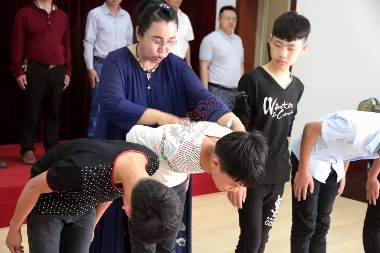 自治县实施中华优秀传统文化传承发展工程义工培训班花絮25 / 作者:糕富帅 / 帖子ID:226802