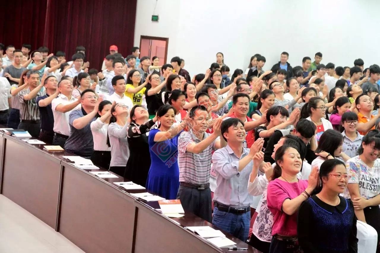 自治县实施中华优秀传统文化传承发展工程义工培训班花絮802 / 作者:糕富帅 / 帖子ID:226802