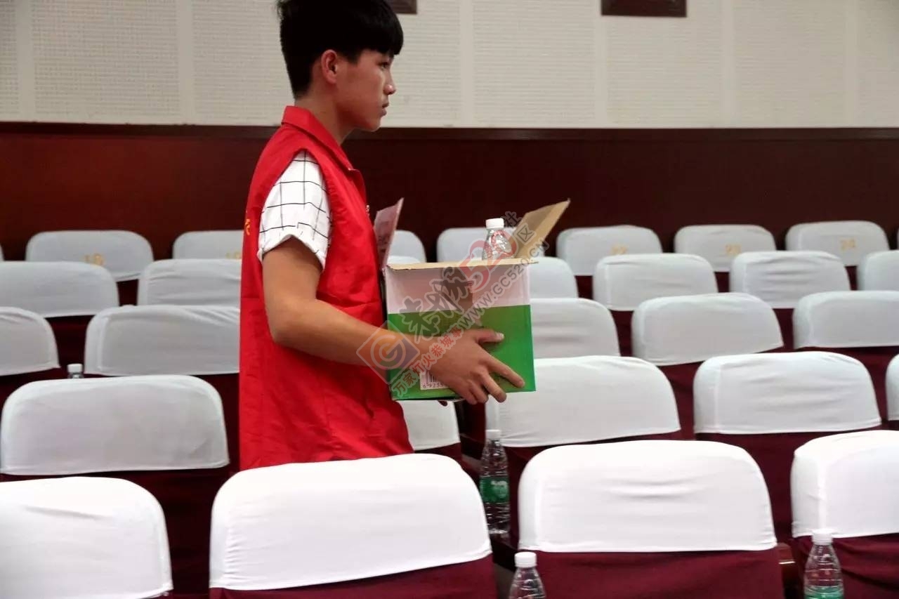 自治县实施中华优秀传统文化传承发展工程全面启动仪式--弘扬中华优秀传统文化专题讲座272 / 作者:歌声回荡 / 帖子ID:227617