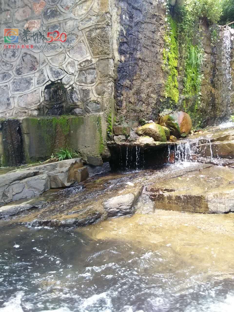 三江乡对面岭村鲤鱼塘耗费几十万新修建大桥仅3年时间成危桥，又是豆腐渣工程！？38 / 作者:三江黄坪 / 帖子ID:232480