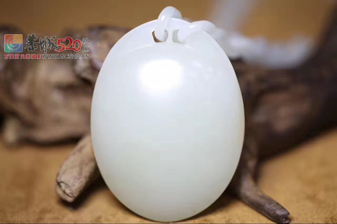 转让一块罕见的和田玉平安牌422 / 作者:晚霞行千里 / 帖子ID:232548