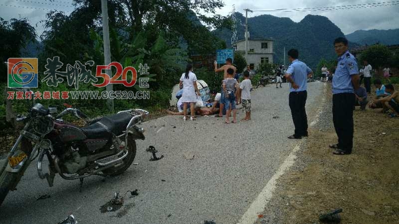 观音大兴里路段两辆摩托车“打碰”造成二人重伤！597 / 作者:儿时的回忆 / 帖子ID:233439