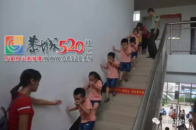 “小天使”红门学消防——恭城消防中队积极开展消防开放日活动242 / 作者:社区小编 / 帖子ID:233449