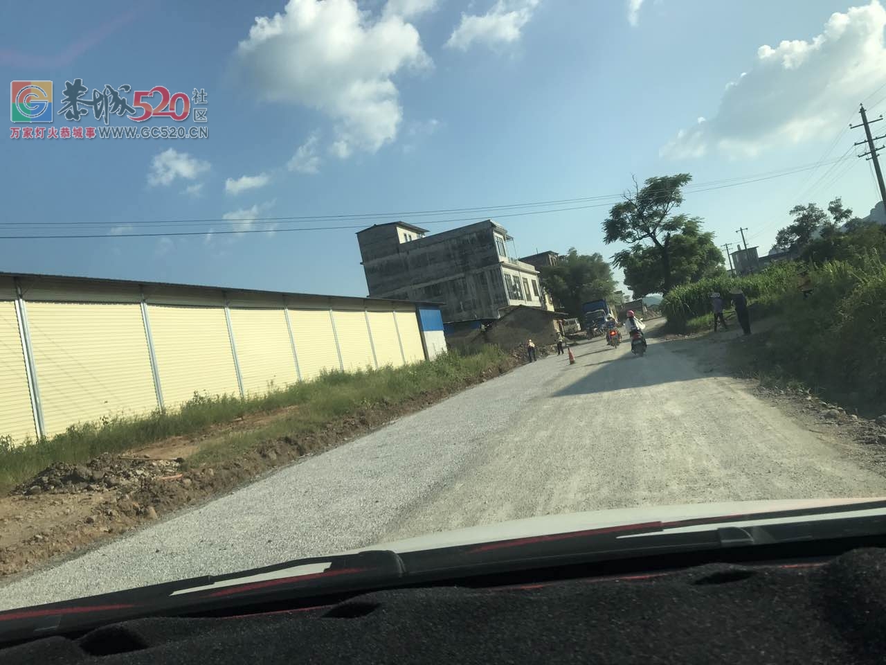 多次反映的西岭马路桥路段终于开始修路了。。。457 / 作者:莫在撩我啦 / 帖子ID:233677