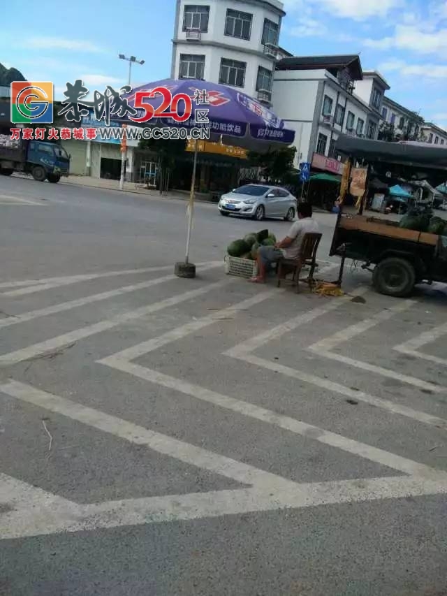 【恭城身边事】莲花往三江和同安路段十字路口又有人在摆摊；龙虎陈家村发生车祸，...79 / 作者:社区小编 / 帖子ID:233801