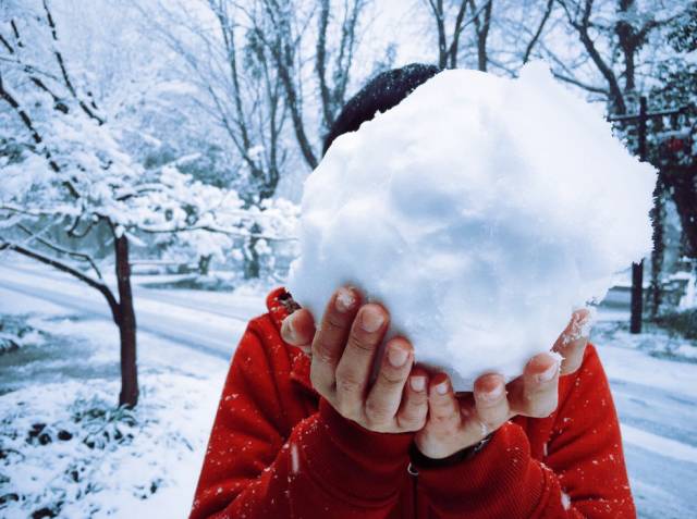 这个天气热的我想落雪920 / 作者:对岸烽火 / 帖子ID:234228