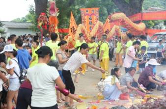 多彩瑶乡旅游新蓝图全线铺开——我县瑶族文化旅游特色小镇项目获上级批复842 / 作者:社区小编 / 帖子ID:234253