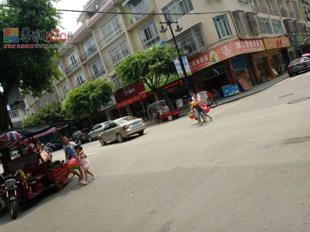 为什么这里不能设一个红绿灯945 / 作者:九命猫 / 帖子ID:234344