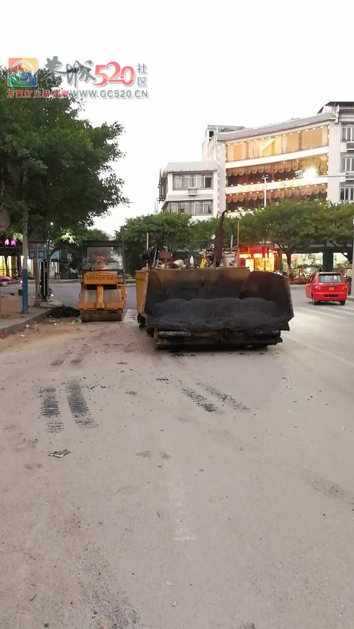 城中西路小圆盘修路了207 / 作者:离人泪 / 帖子ID:234375