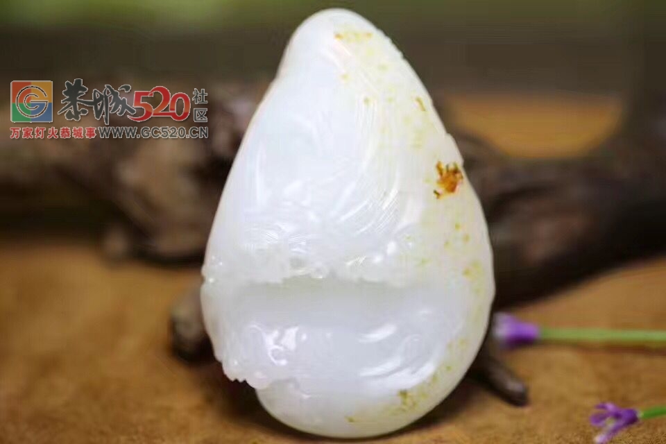 出手一块羊脂级新疆和田玉望子成龙559 / 作者:晚霞行千里 / 帖子ID:234480