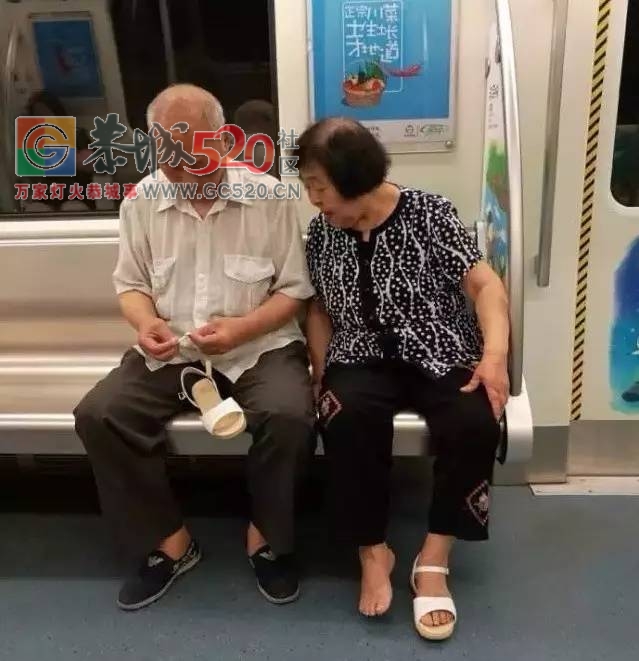 朋友圈最暖的照片：遇见你，走到底940 / 作者:九命猫 / 帖子ID:234735