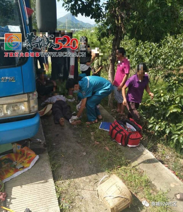 【车祸】 莲花东寨路段一货车撞上电单车，一老人受伤丨 虎尾加油站一湘M牌小车撞上...940 / 作者:社区小编 / 帖子ID:235266